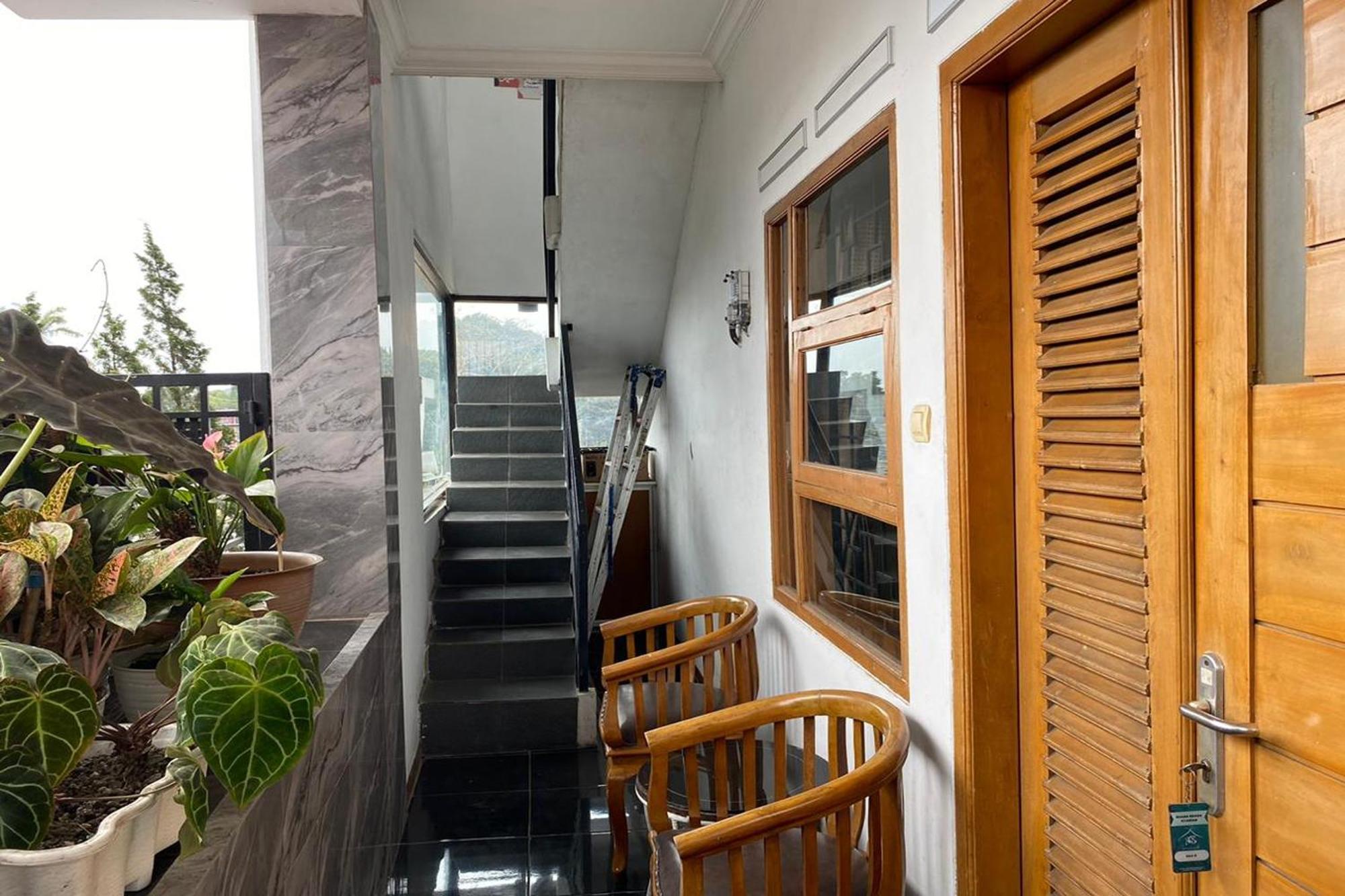 Villa Buana Graha Syariah Bandung Exterior foto